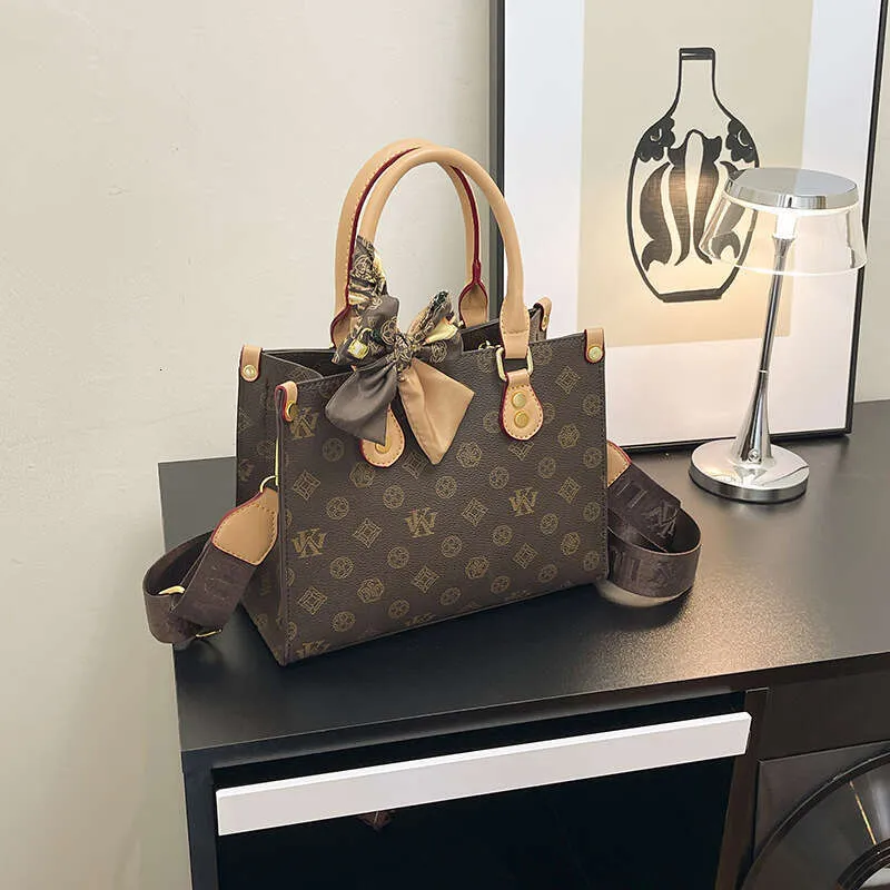 Women Bags 2026 Trends - Fashion Vintage Handbag Tote Bags for