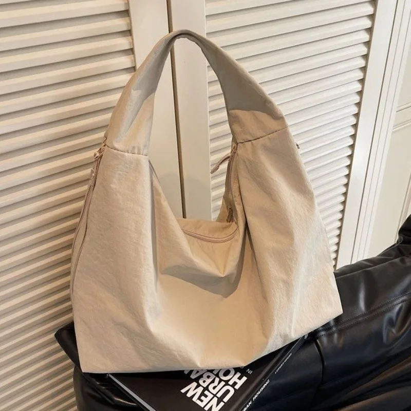 Premium Messenger Bag For Wome - Women Bags Premium Brands บทวิจารณ์และราคา
