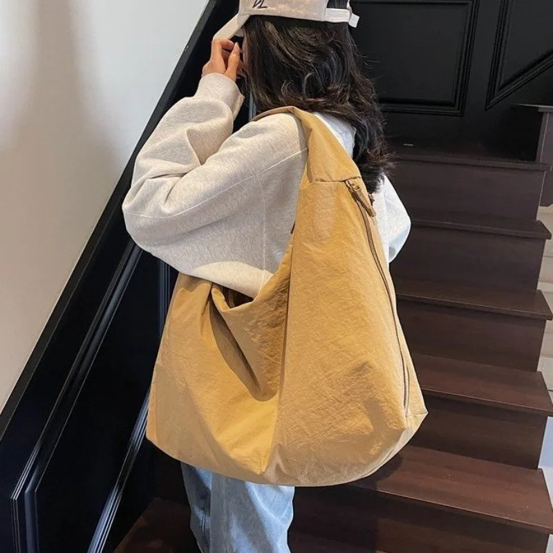Premium Messenger Bag For Wome - Women Bags Premium Brands บทวิจารณ์และราคา