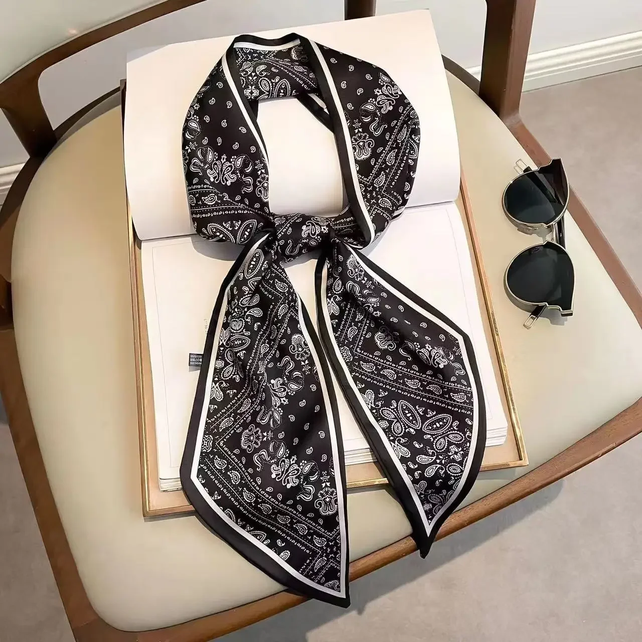 Design Print Skinny Scarf Plai - Women Bags Online บทวิจารณ์และราคา