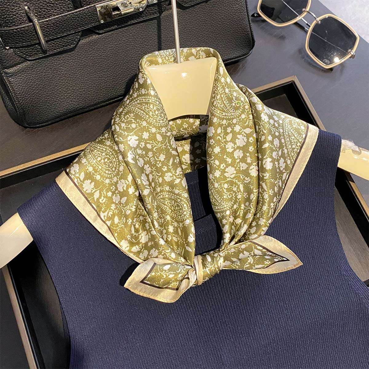 Luxury 100% Pure Silk Square S - Women Bags Online บทวิจารณ์และราคา