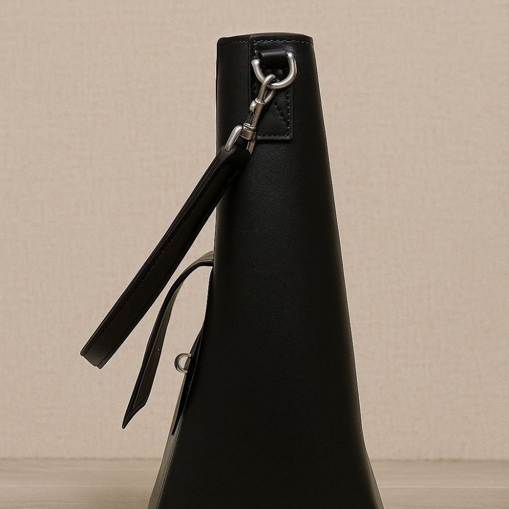High-quality Locomotive Wind T - Women Bags Trend 2025 บทวิจารณ์และราคา